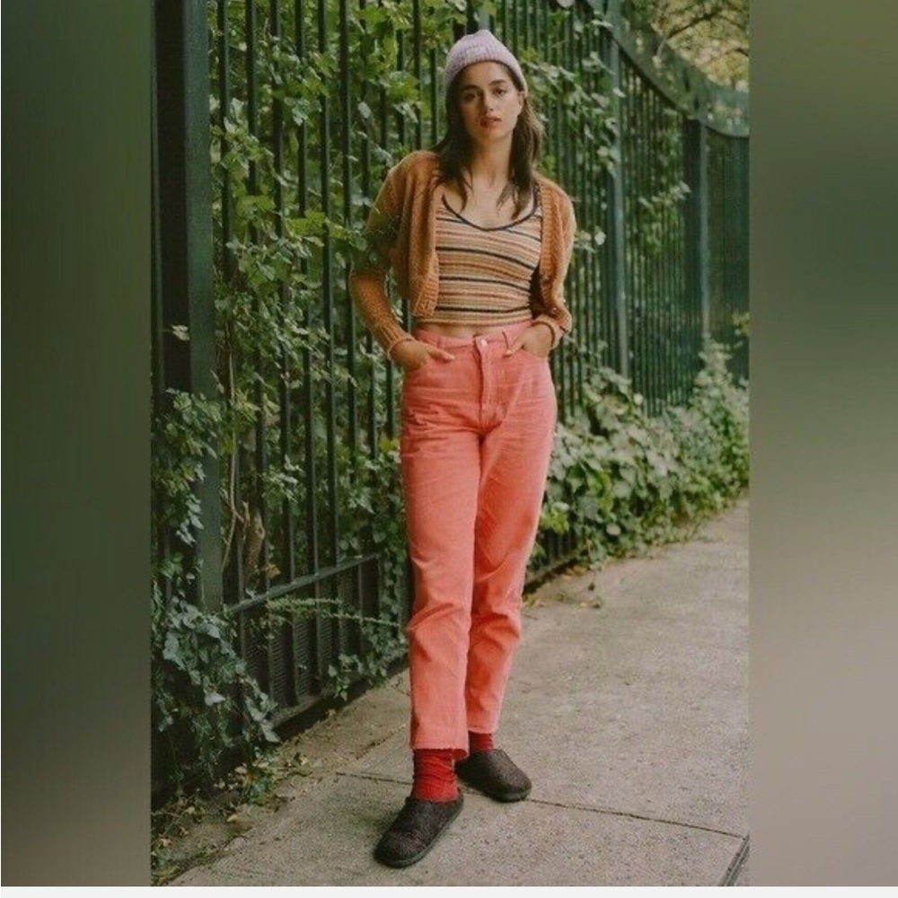 Urban Outfitters BDG Coral Corduroy Mom Jeans Womens Size 24 High Waisted